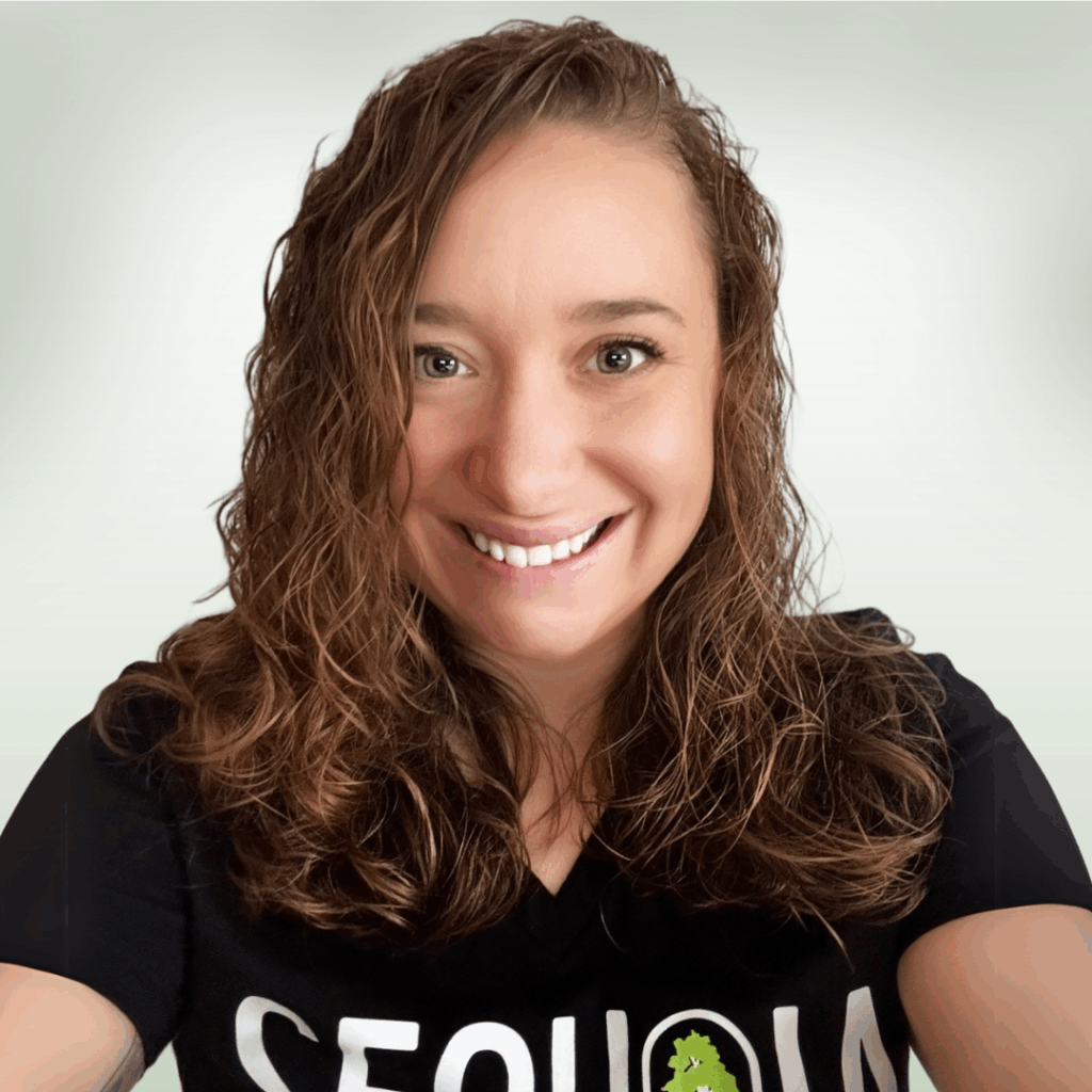 ANNA WUCHERER Headshot
