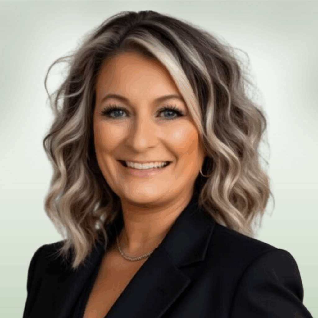 ELIZABETH ATKINSON Headshot