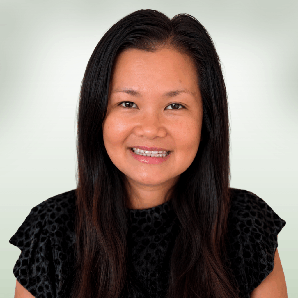 NICOLE LI Headshot