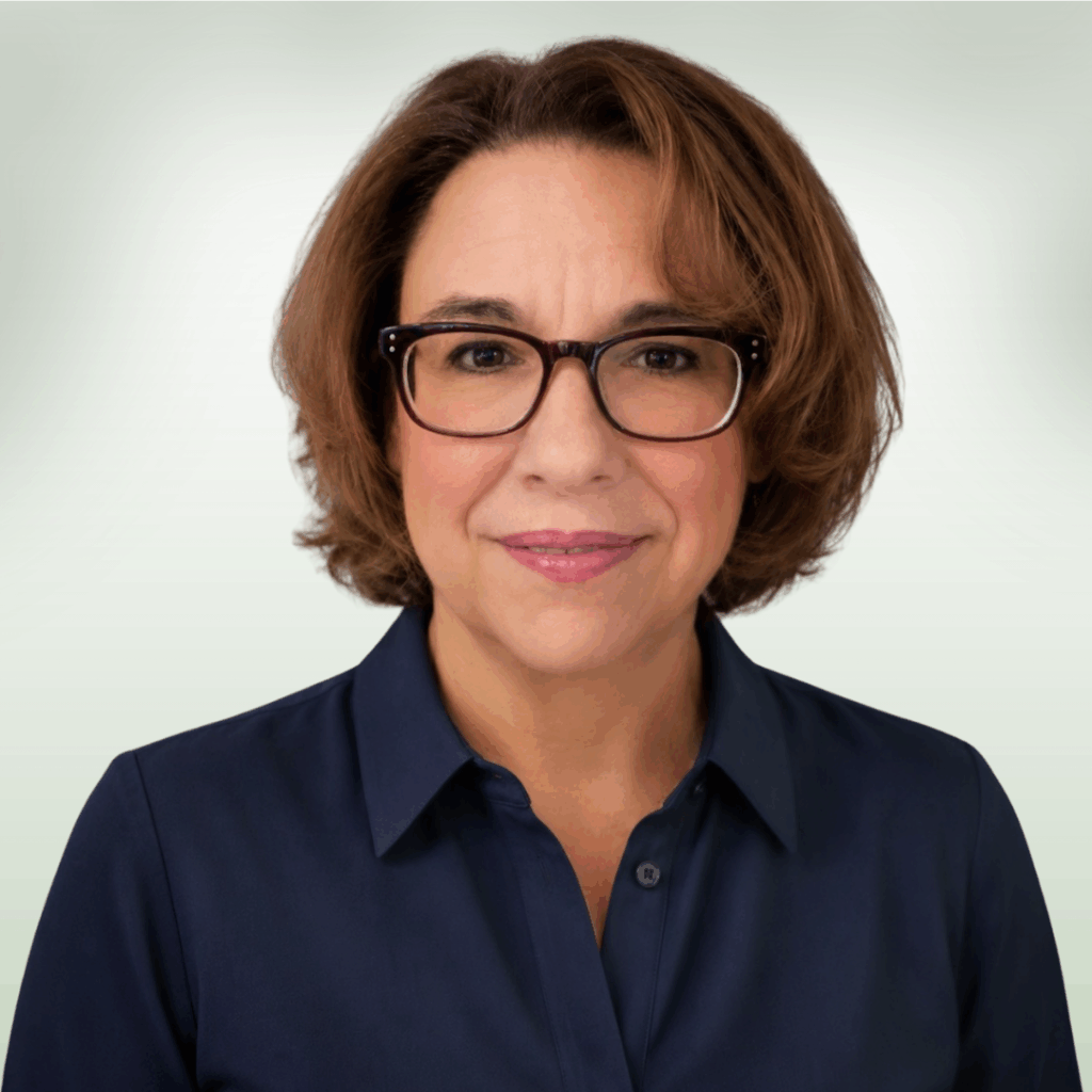 TARA SEITZ Headshot