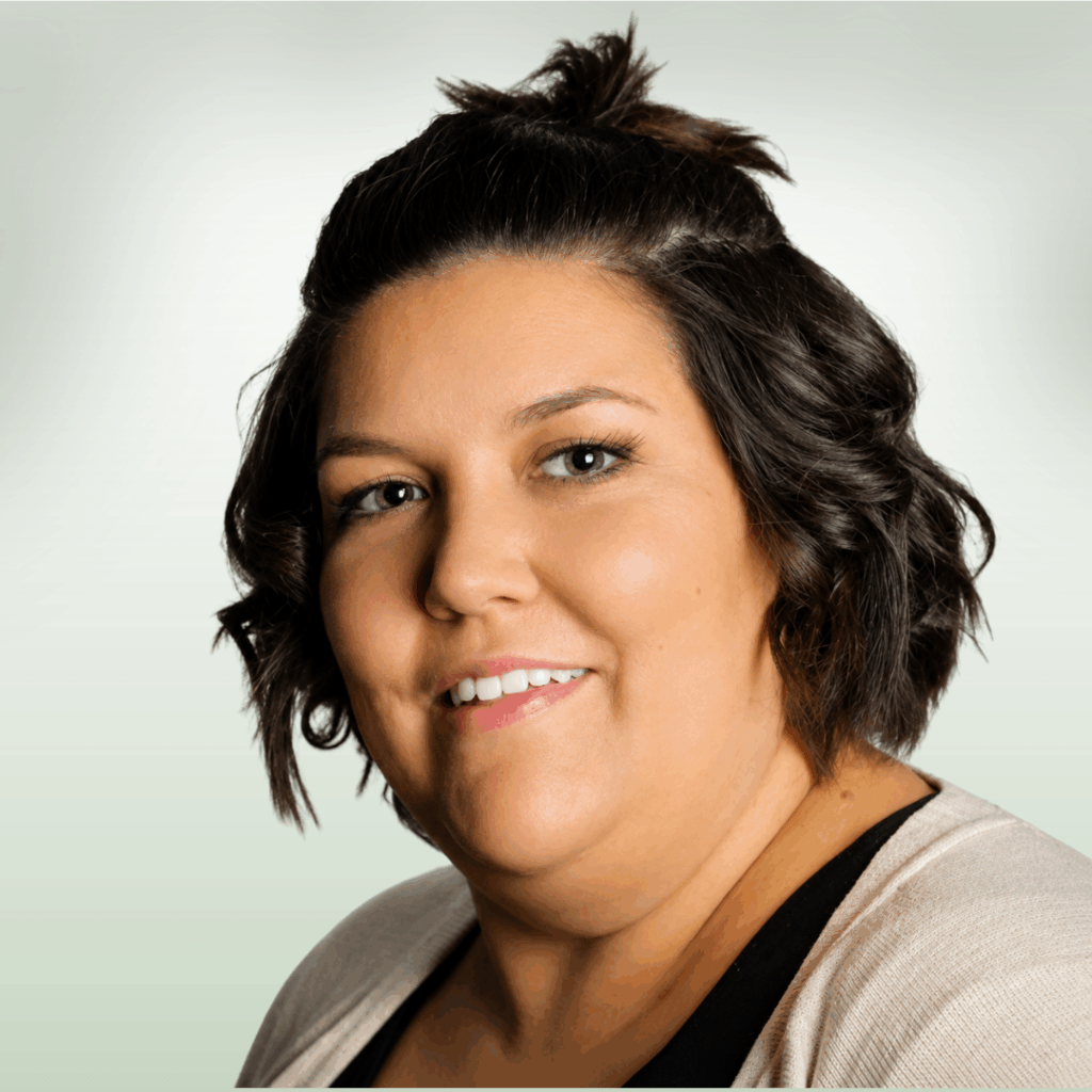 TEAL CALAWAY Headshot