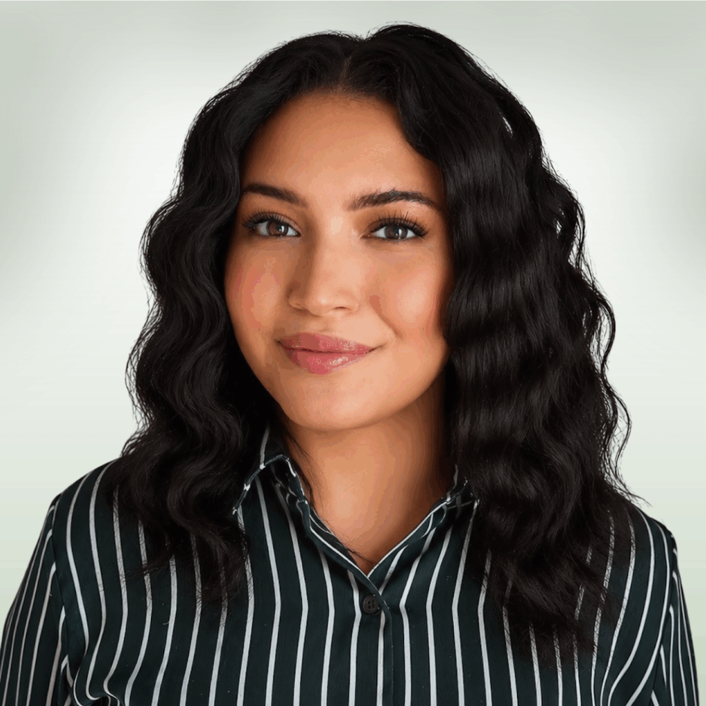 TIA SPRINKLE Headshot